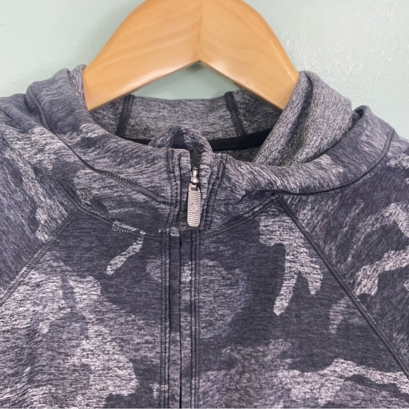 Lululemon Warm Stabilizer 1/2 Zip Hoodie Camo Sz 4 W3CTIS - Picture 2 of 6